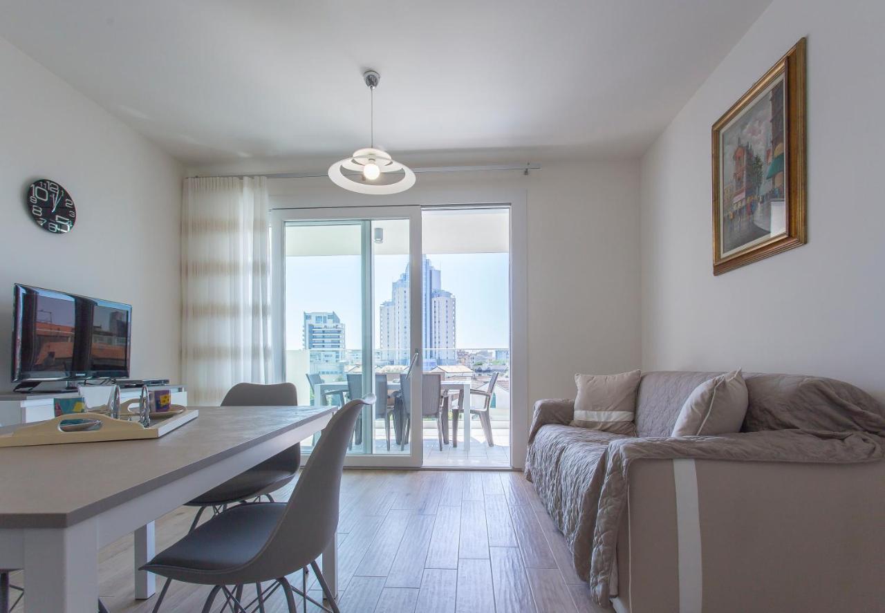 Immobiliare Jvl - Vm2 Lägenhet Lido di Jesolo Exteriör bild