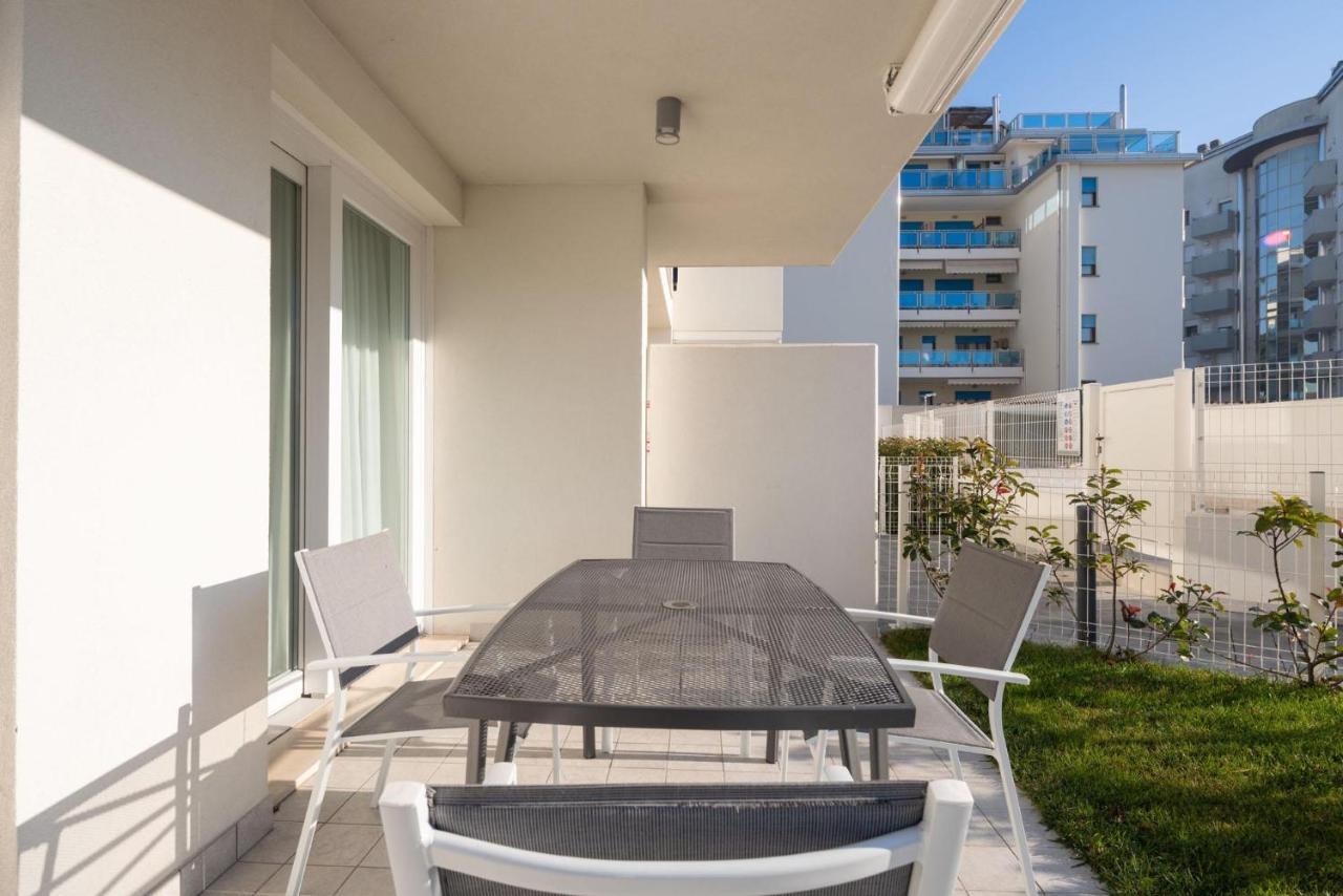 Immobiliare Jvl - Vm2 Lägenhet Lido di Jesolo Exteriör bild