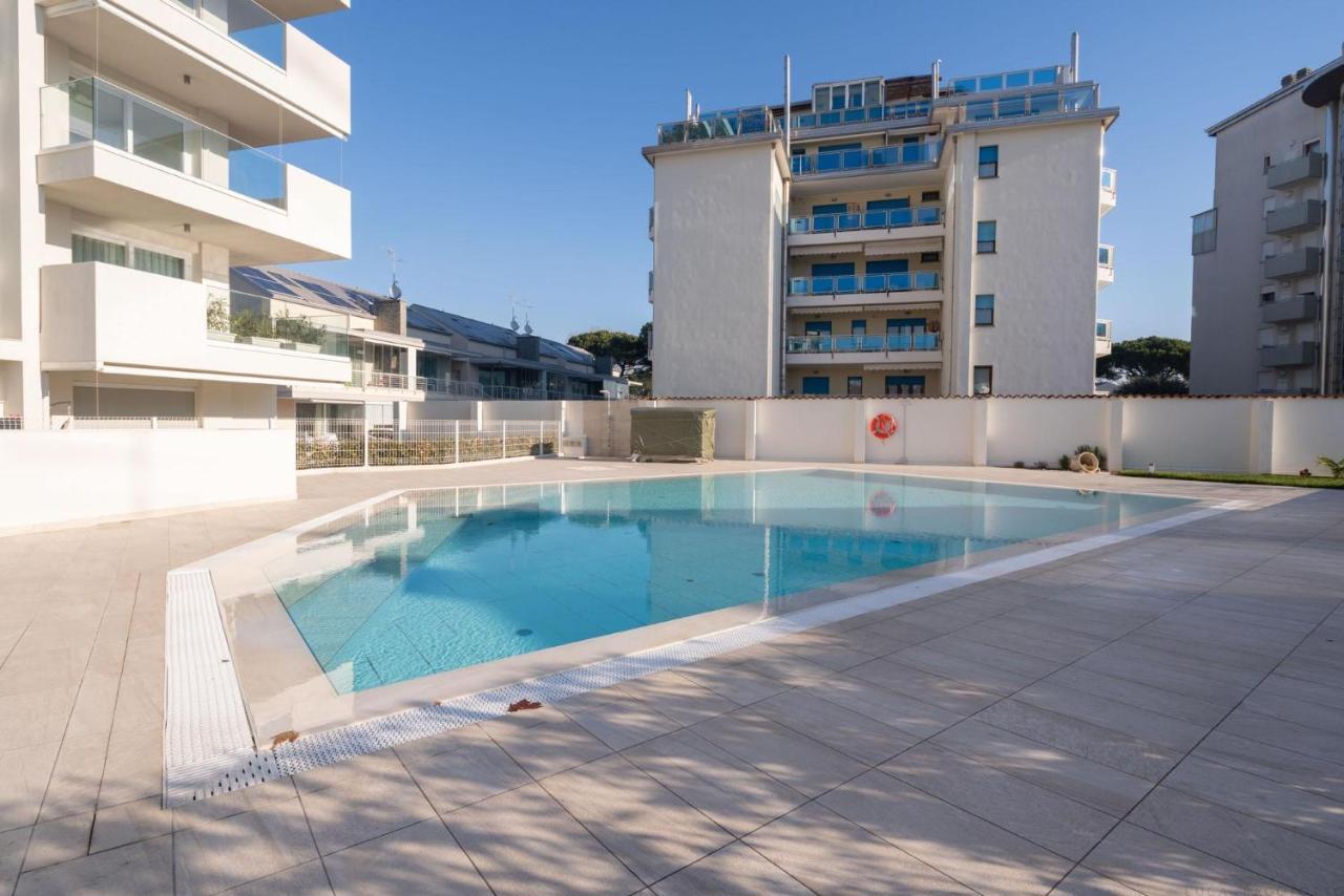 Immobiliare Jvl - Vm2 Lägenhet Lido di Jesolo Exteriör bild